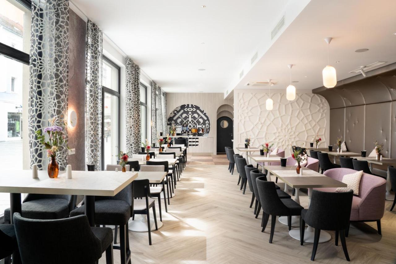 Hotel Arthotel Ana Aurel 3*